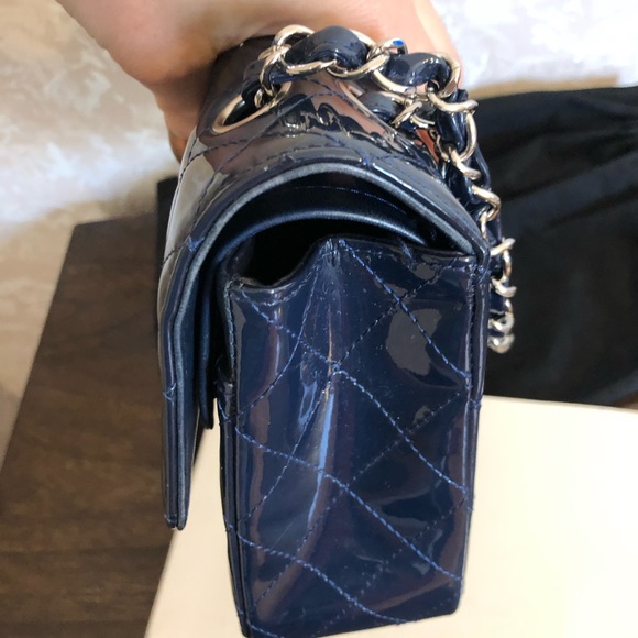 Chanel Medium Double Flap Classic Bag - Picture 7 of 16